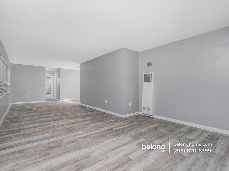 Building Photo - 691 Sharon Cir