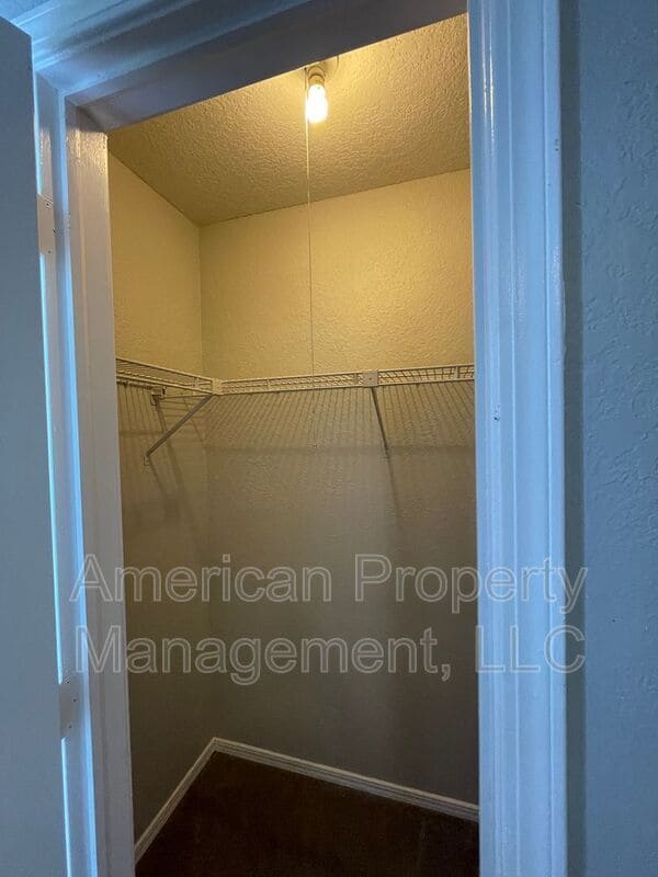 Building Photo - 4406 S 133rd E Ave