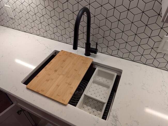 Building Photo - 3231 Morgan Ford Rd