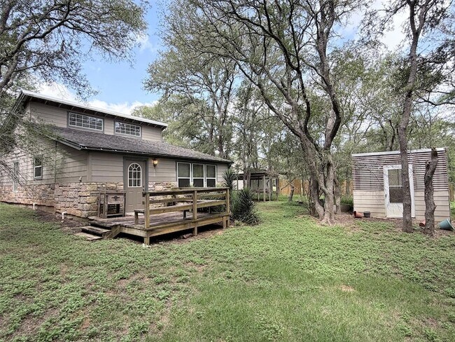 Building Photo - 236 Piney Ridge Dr