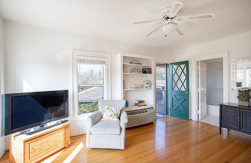 Building Photo - 940 Norumbega Dr