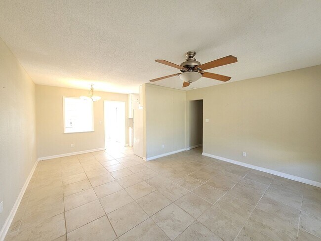 Building Photo - 331 Emory Dr