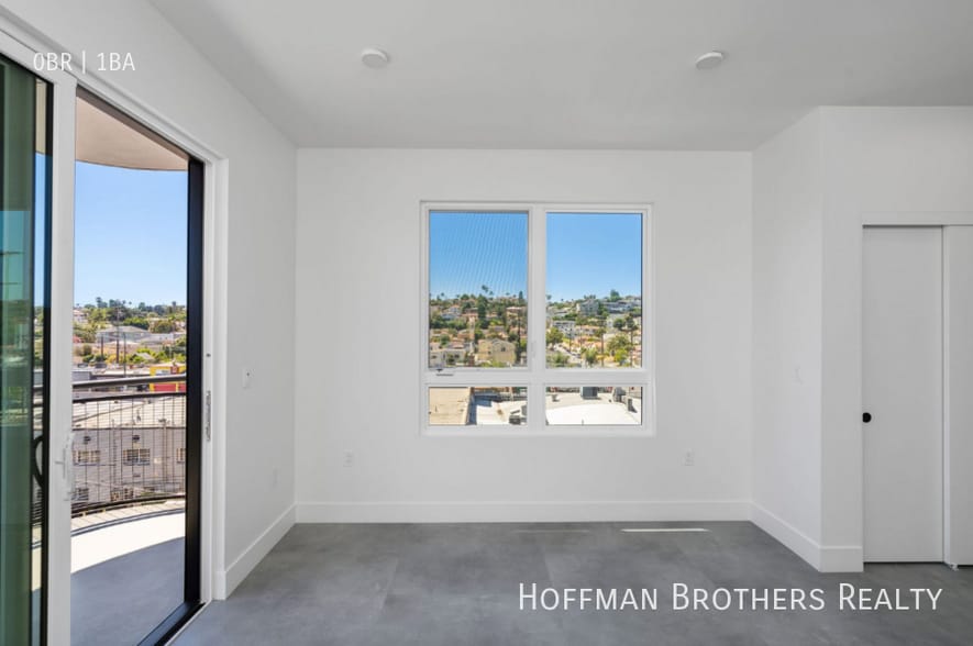 Building Photo - 3448 W 43rd St