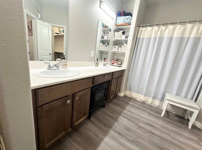 Building Photo - 844 Rd 5109