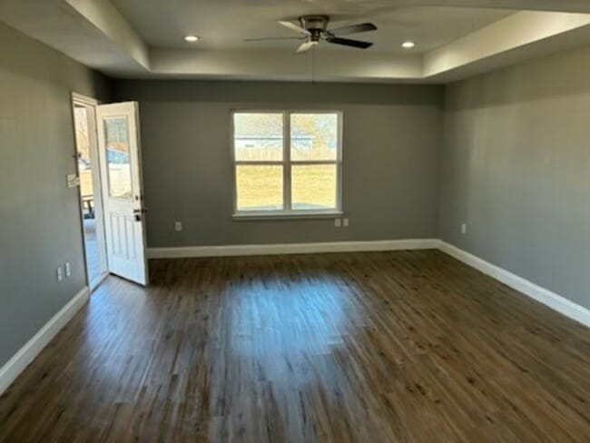 Building Photo - 1707 Clark St