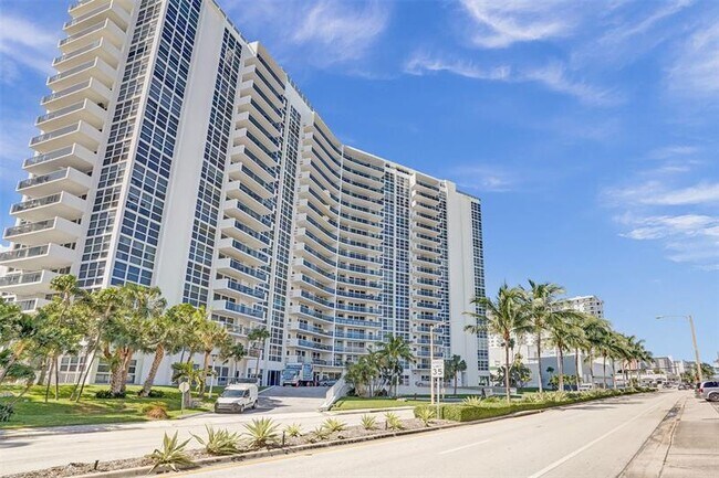 Building Photo - 2841 N Ocean Blvd