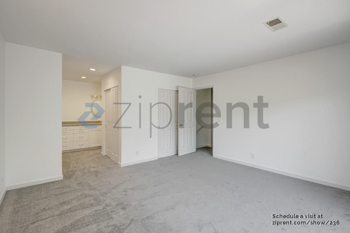 Building Photo - 8 Balra Dr