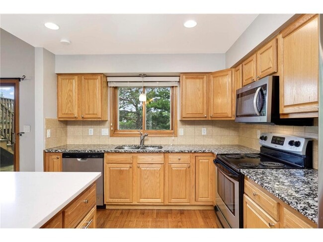 Building Photo - 8666 Windward Cir