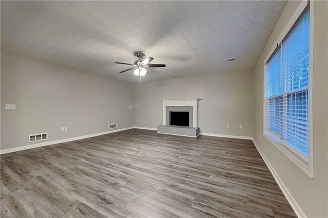 Building Photo - 1210 Webb Farm Ln