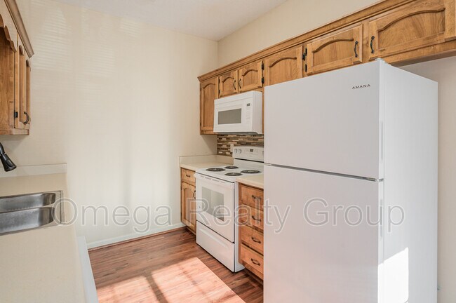 Building Photo - 5314 Austin St
