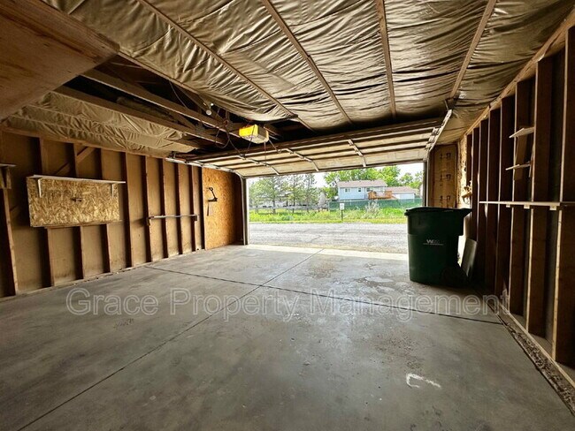 Building Photo - 15670 E Mexico Ave