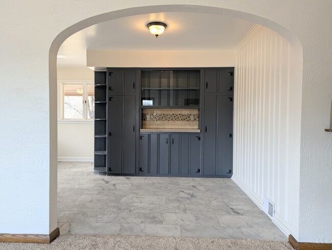 Building Photo - 117 Edna Rd