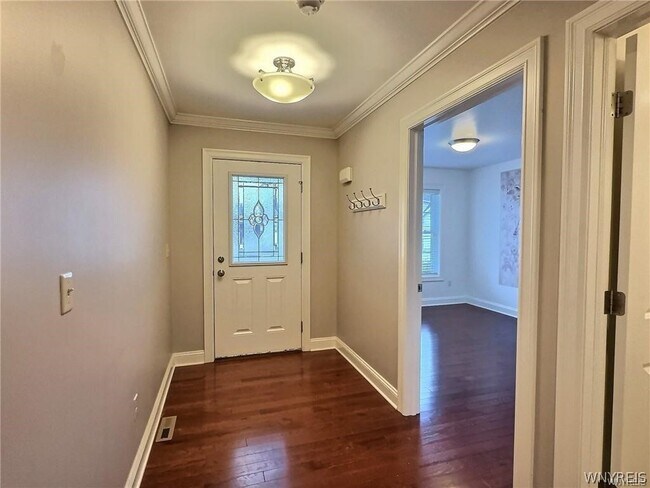 Building Photo - 27 Campbell Meadows