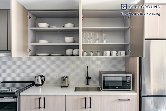 Building Photo - 1313 L St NW