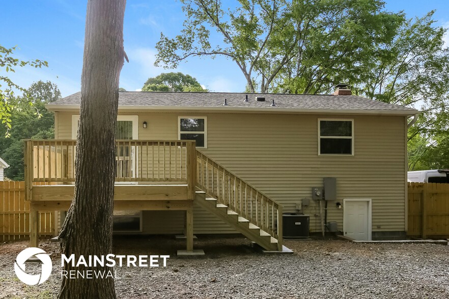 Building Photo - 5013 Split Oak Dr
