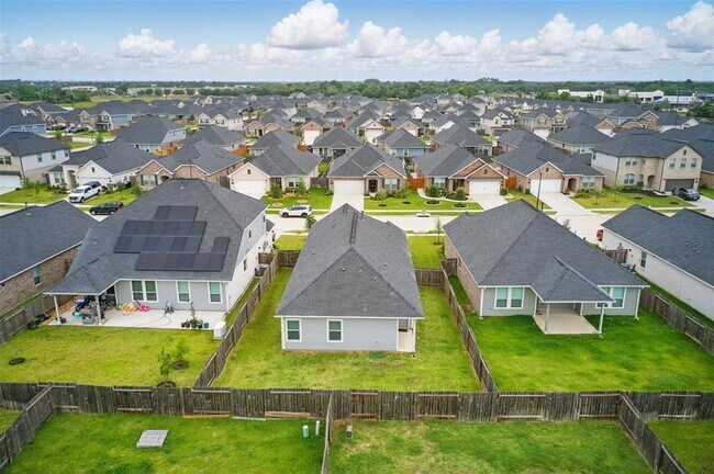Building Photo - 31335 Horseshoe Meadow Bend Ln