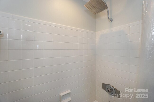 Building Photo - 642 Portside Dr