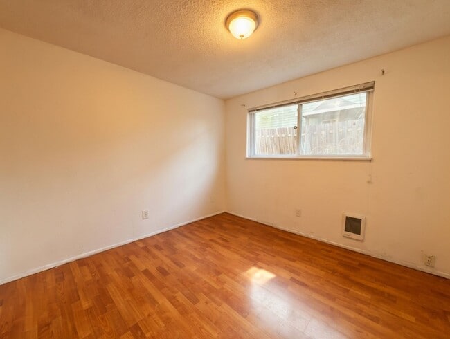 Building Photo - Charming 3 Bedroom Aloha Outdoor Oasis with Two Car Garage