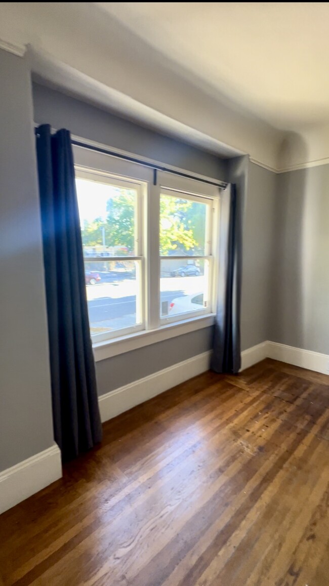 Bedroom - 454 Alcatraz Ave