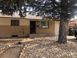 Building Photo - Very nice Family Home located in southern ...