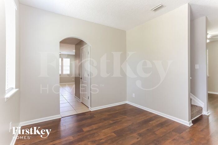 Building Photo - 2388 Eisner Dr