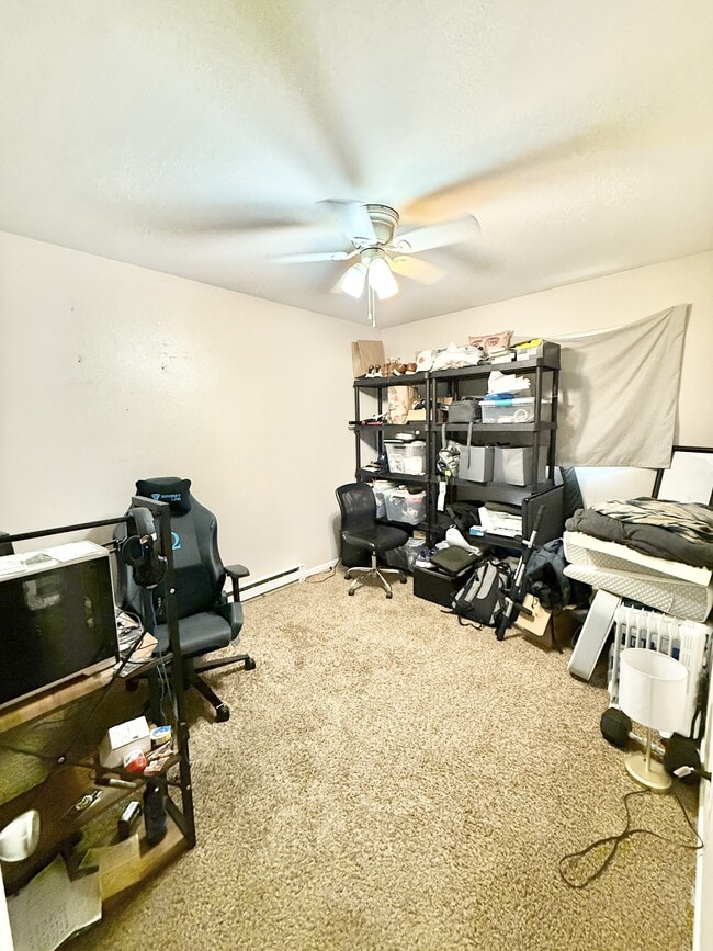 Building Photo - 3101 Azalea Dr
