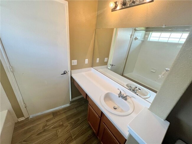 Building Photo - 7813 Duber Ln