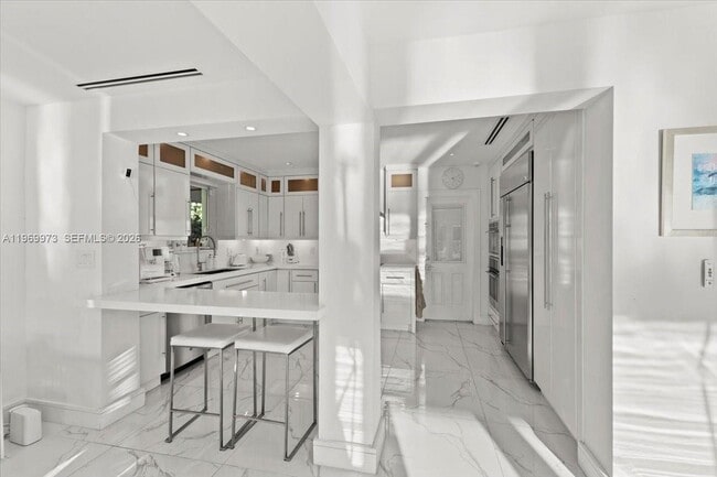 Building Photo - 12930 Oleander Rd