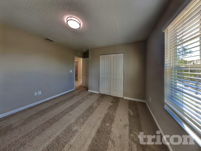 Building Photo - 56 Raphael Ln