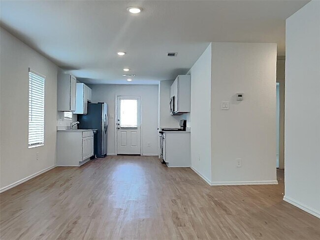 Building Photo - 17512 Grand Fir Ln