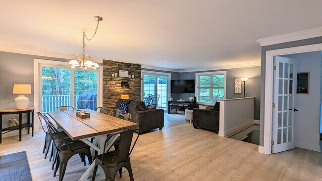 Building Photo - 52 Crestview Dr