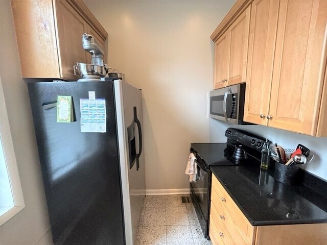 Appliances - 5975 Alder St