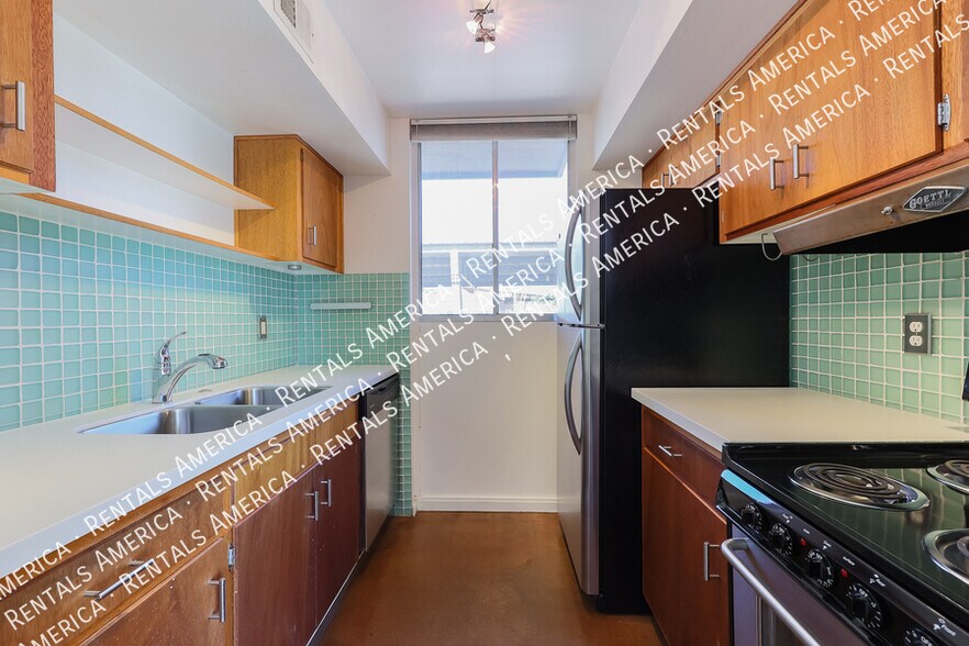 Building Photo - 4202 N 38th St