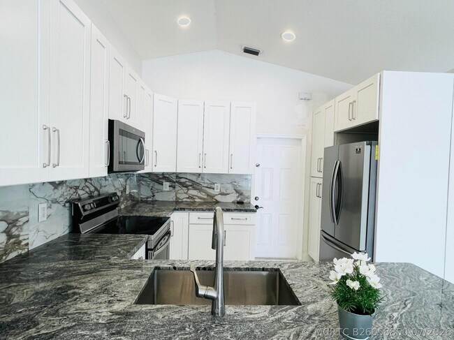 Building Photo - 4354 Mahogany Ridge Dr