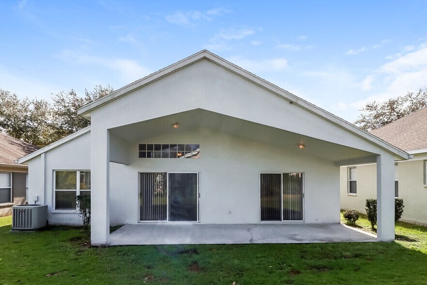 Building Photo - 5612 Terrain De Golf Dr