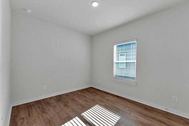 Building Photo - 16018 Bishops Cap Wy
