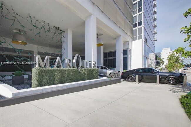 Building Photo - 1100 Biscayne Blvd