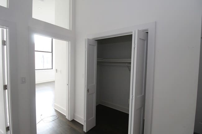 Building Photo - 1474 N Milwaukee Ave