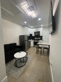 Building Photo - McClendon