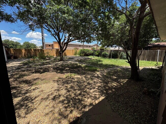 Building Photo - 3806 23rd St