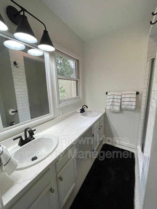 Building Photo - 1876 Mason Mill Rd