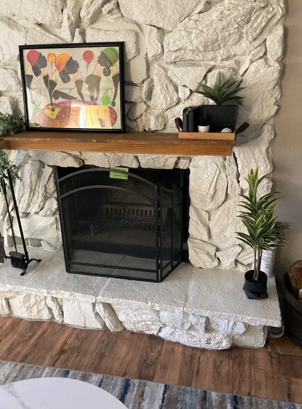 Building Photo - 2863 Applewood Ln