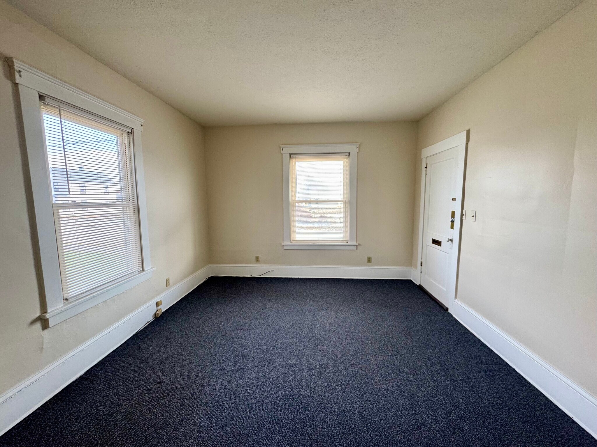 Building Photo - 1107 Cleveland Ave SW