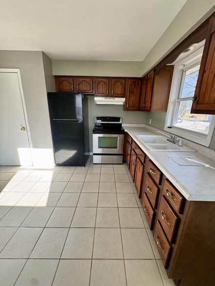 Building Photo - 3513 W 31st St