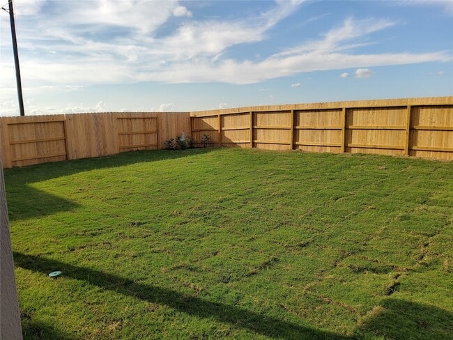 Building Photo - 20814 Flat View Dr