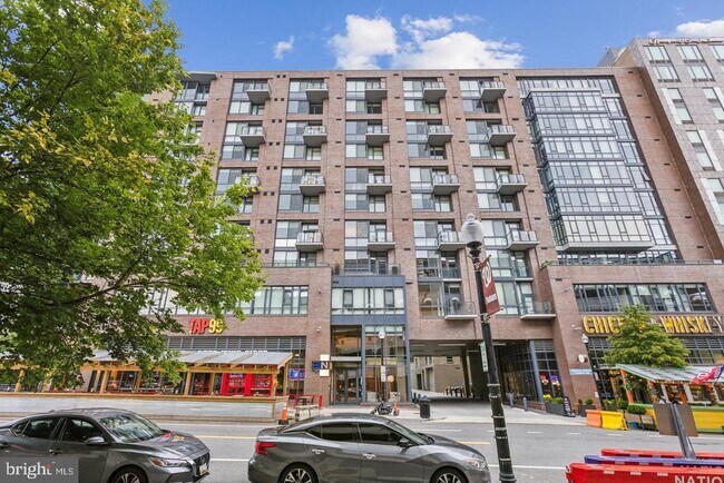 Building Photo - 70 N St SE