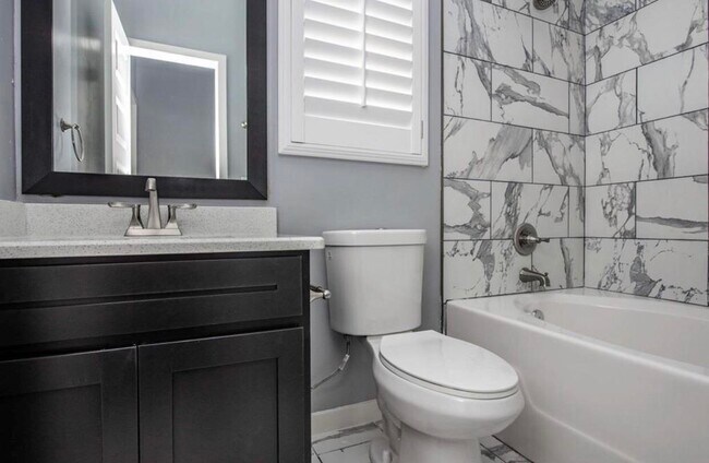 Building Photo - 14832 Boer Trl Ave