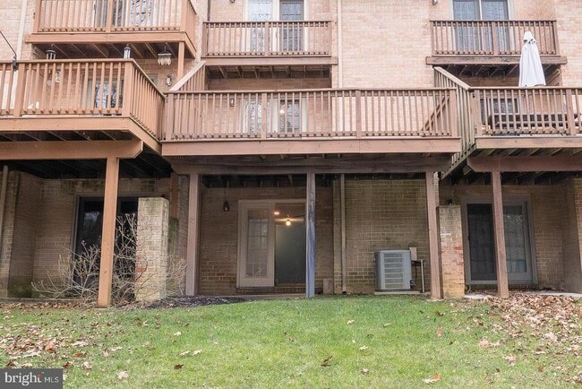 Building Photo - 26 Rampart Dr