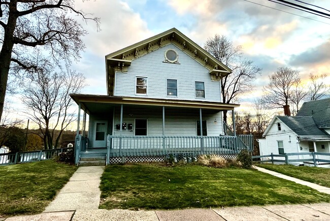 Building Photo - 57 Talcott Ave