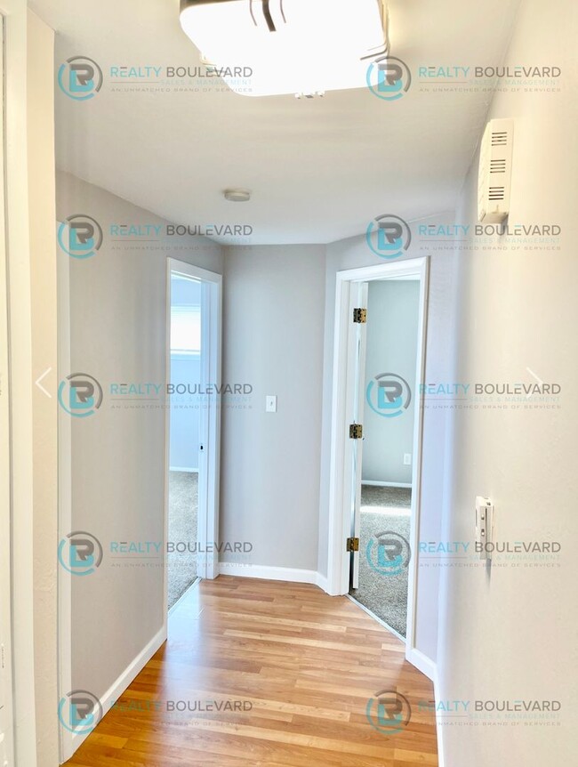 Building Photo - Perfect home in Reno with 2 car garage, ba...